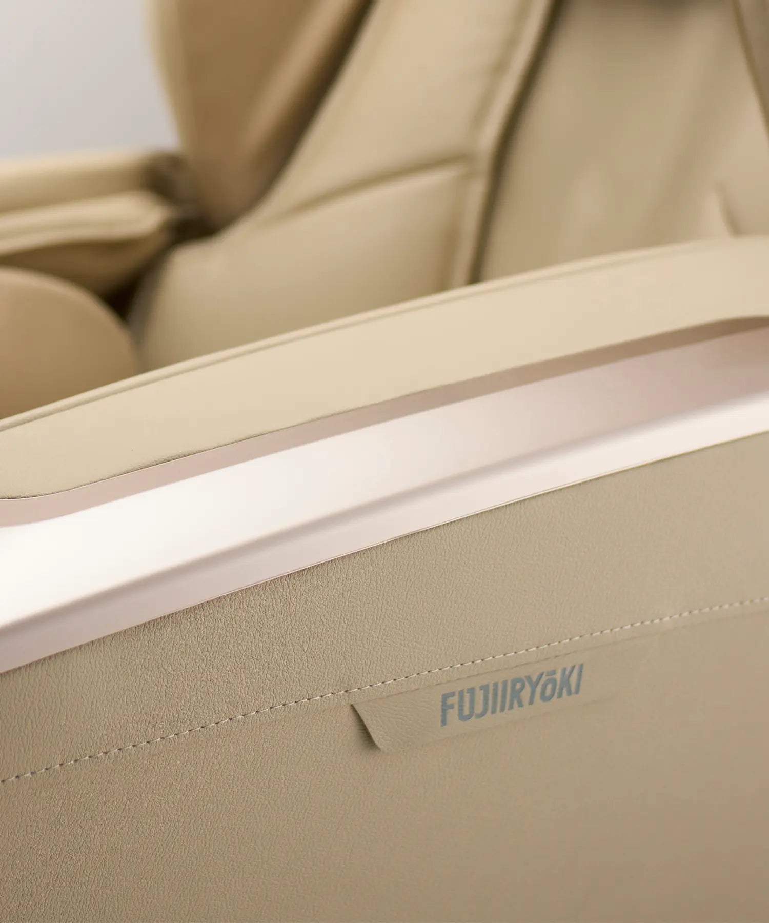 Luxury Fujiiryoki JP4000 5D A.I. Limited Edition massage chair