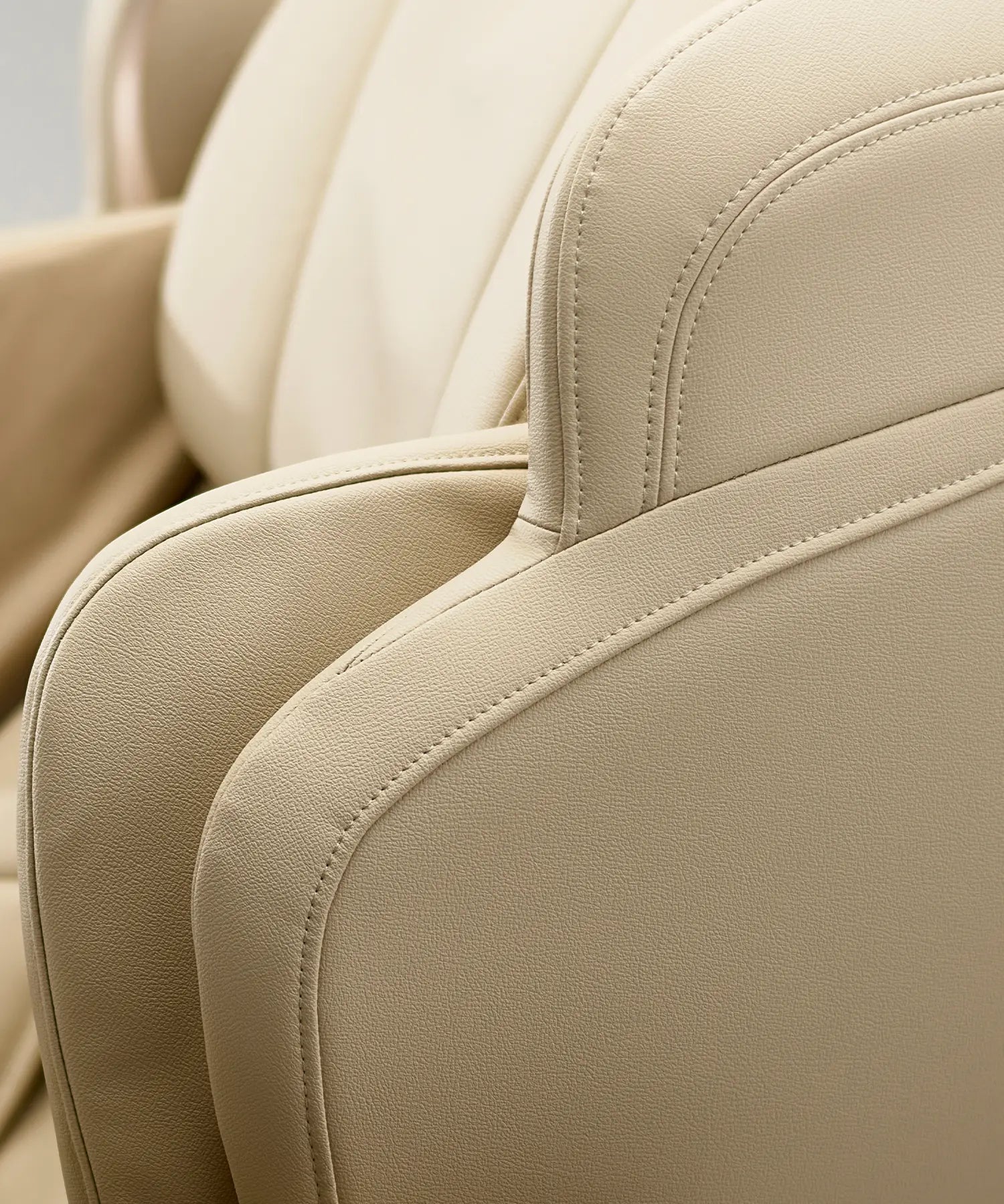 Fujiiryoki JP4000 5D A.I. deep tissue massage chair